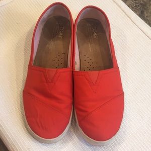 Red Nylon Toms